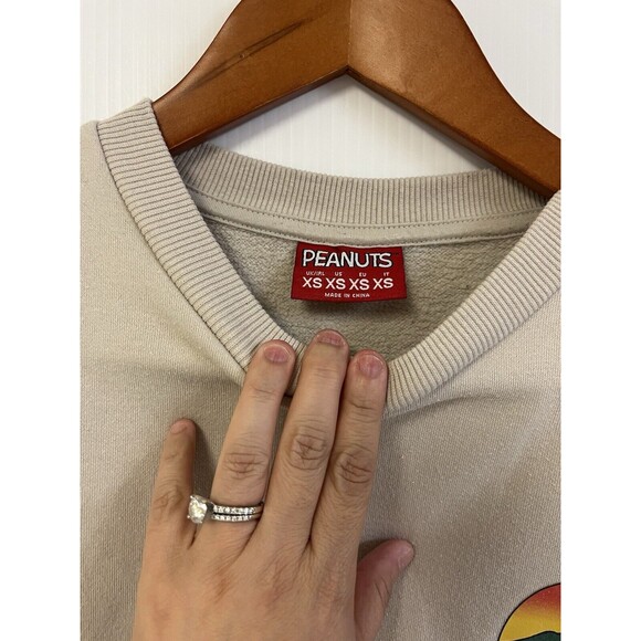 Snoopy  Cartoon Peanuts Pullover Crewneck Sweatshirt The Great Outdoors Size XS - Picture 4 of 4